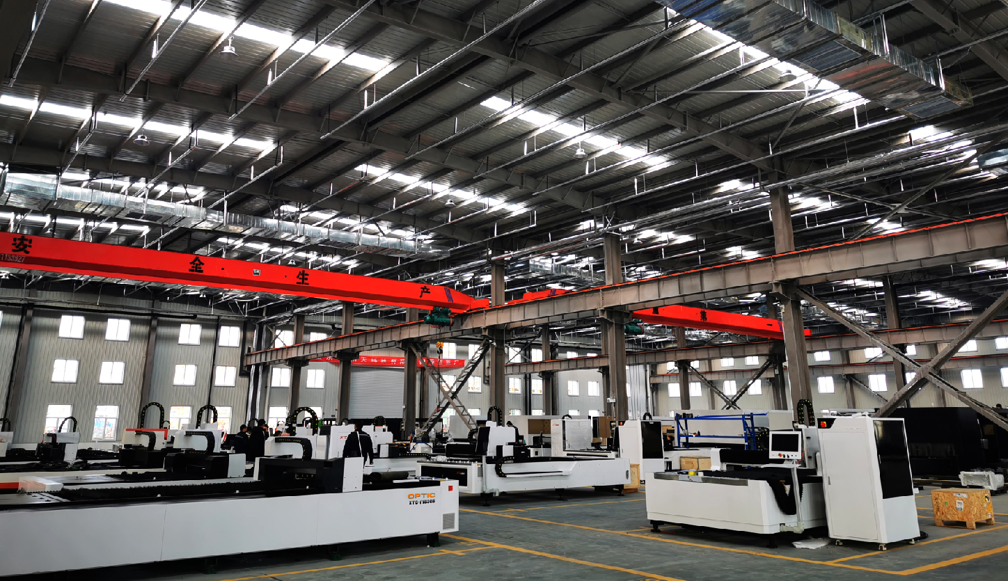 صور ورشة عمل الشركة